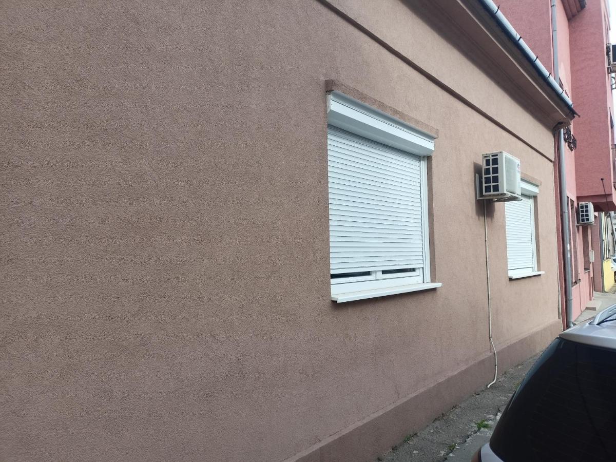 Apartment Dunja Center Welcome Novi Sad Exterior photo